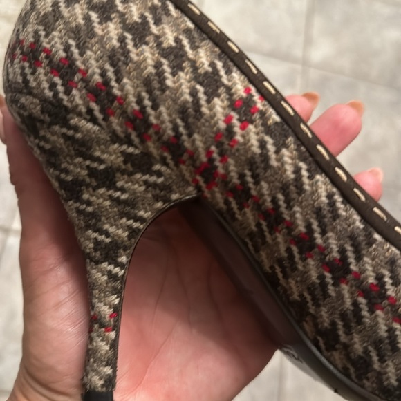 PRADA Houndstooth peep toe pumps - Picture 10 of 12